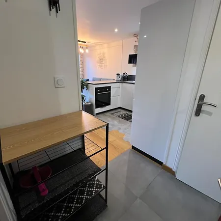 Apartment Exceptional With Mountain View Centre Station