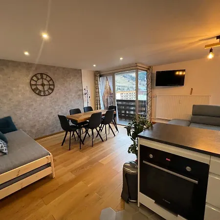 Exceptional With Mountain View Centre Station *